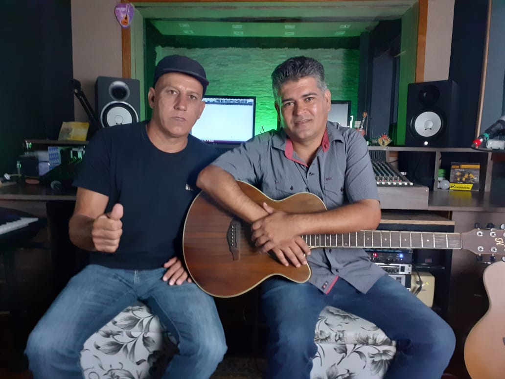 JC E ANDRÉ DESEJAM CANTAR PARA TODO O BRASIL