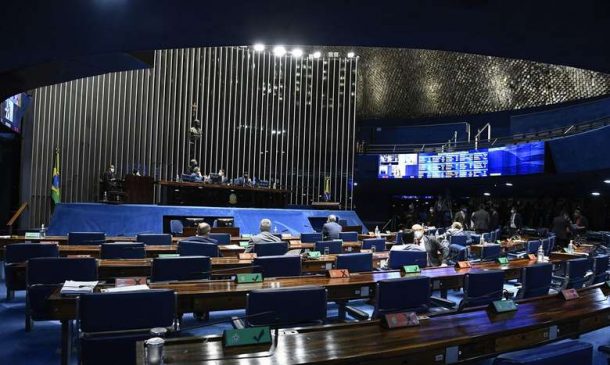 Senado aprova volta da propaganda partidária fora do período eleitoral Projeto é liderado pelo PL