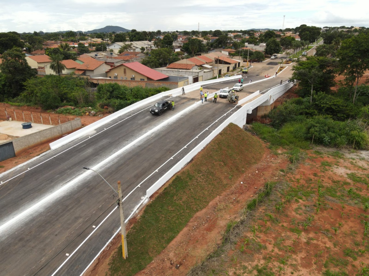 Prefeitura de Senador Canedo inaugura viaduto na Vila São Sebastião