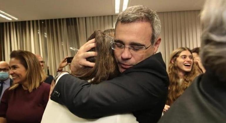 Michelle e André Mendonça acompanharam a indicação do ministro no gabinete de Luiz do Carmo