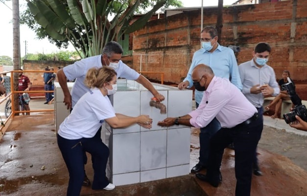 Prefeitura de Goiânia inaugura fonte hídrica natural no Jardim Goiás