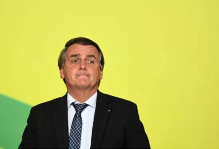 Bolsonaro sugere que variante é “bem-vinda” e minimiza efeitos da ômicron