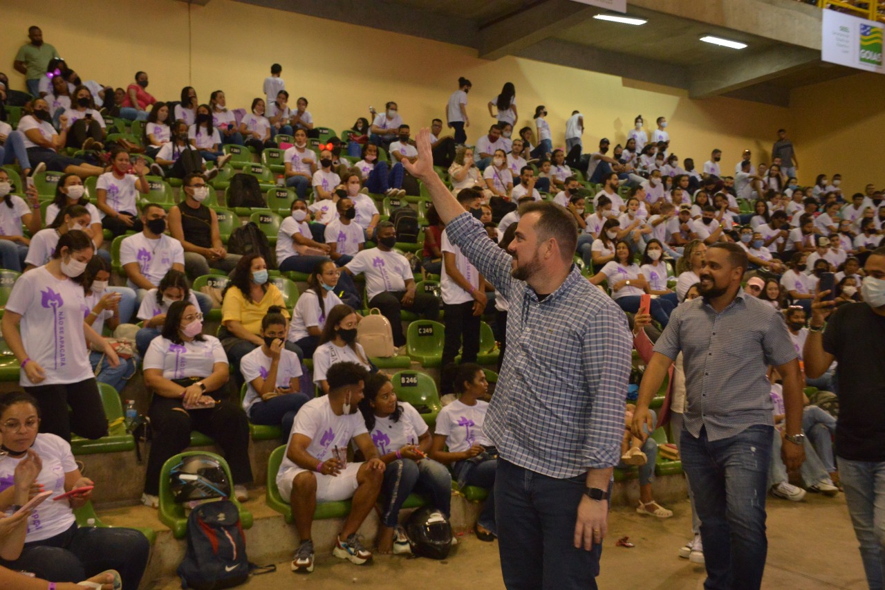 Pr. Lucinho: “Gustavo Mendanha tem história cristã”<br>Durante a passagem pelo congresso Umadego, religioso defendeu a presença de jovens cristãos na política