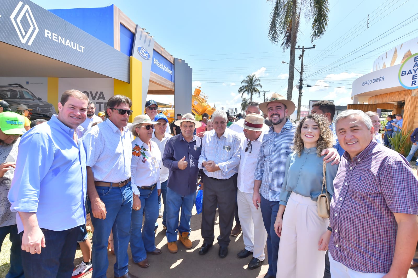 Na TecnoShow, Mendanha propõe investimentos no agronegócio 