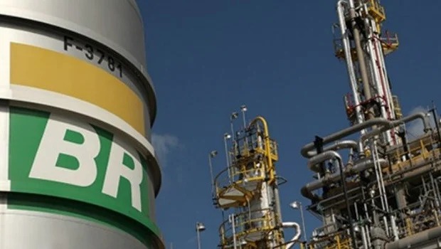 Petrobras anuncia aumento de 8,8% no preço do diesel para distribuidoras