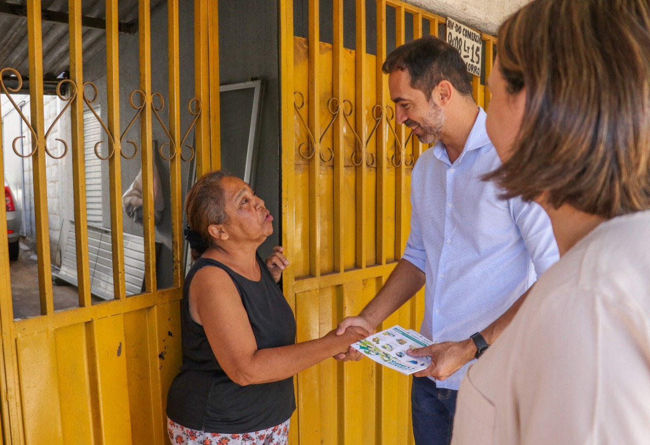 Prefeito Fernando Pellozo participa de caminhada no Dia Nacional de Combate a Dengue