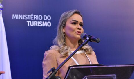 Ministra do Turismo gastou R$ 1 milhão do fundão em gráficas fantasmas nas últimas eleições Fabrício Vera