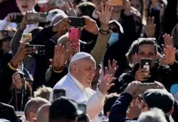 Pela primeira vez, Papa permite que mulheres votem na Assembleia de Bispos