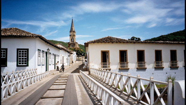 Após aumento nos casos de Covid, Cidade de Goiás adota toque de recolher