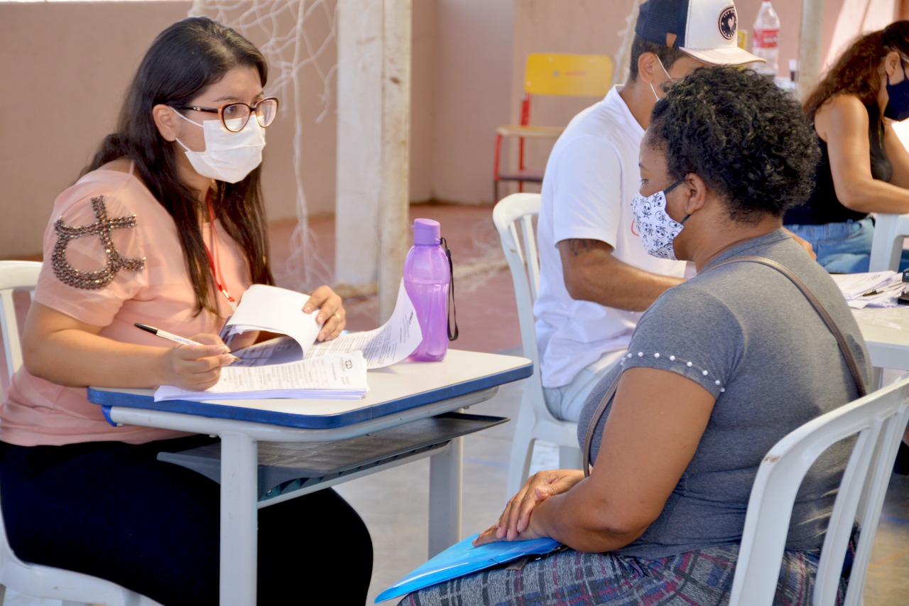 Prefeitura de Aparecida cadastra famílias que serão contempladas com escrituras