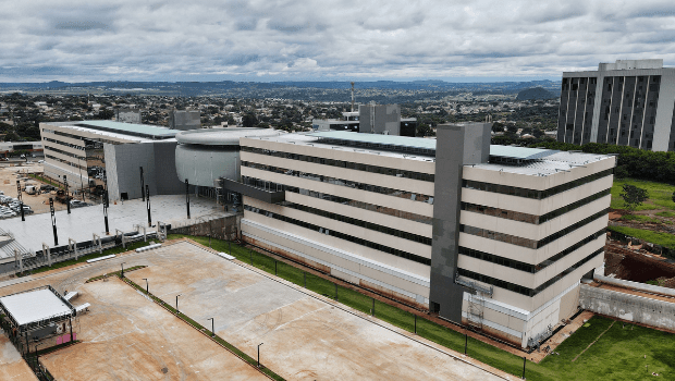 Legislativo goiano abre trabalhos em nova sede antes de finalizar transferência