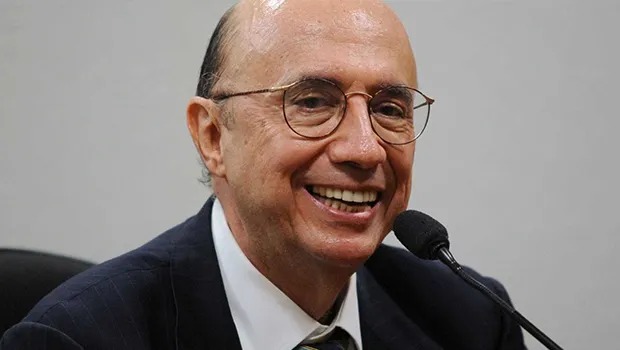 Ao adiar desincompatibilização, Meirelles dá espaço para ataque de adversários