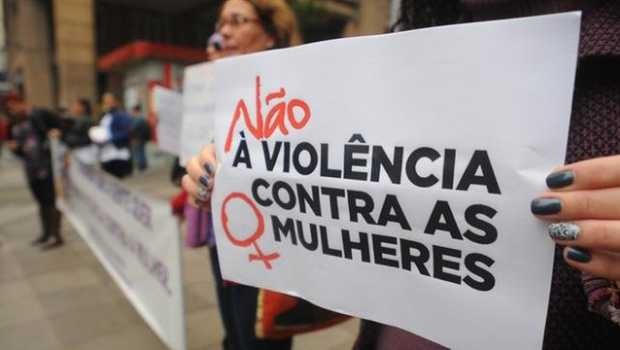 Juízes vão a bairros de Goiânia orientar mulheres contra violência