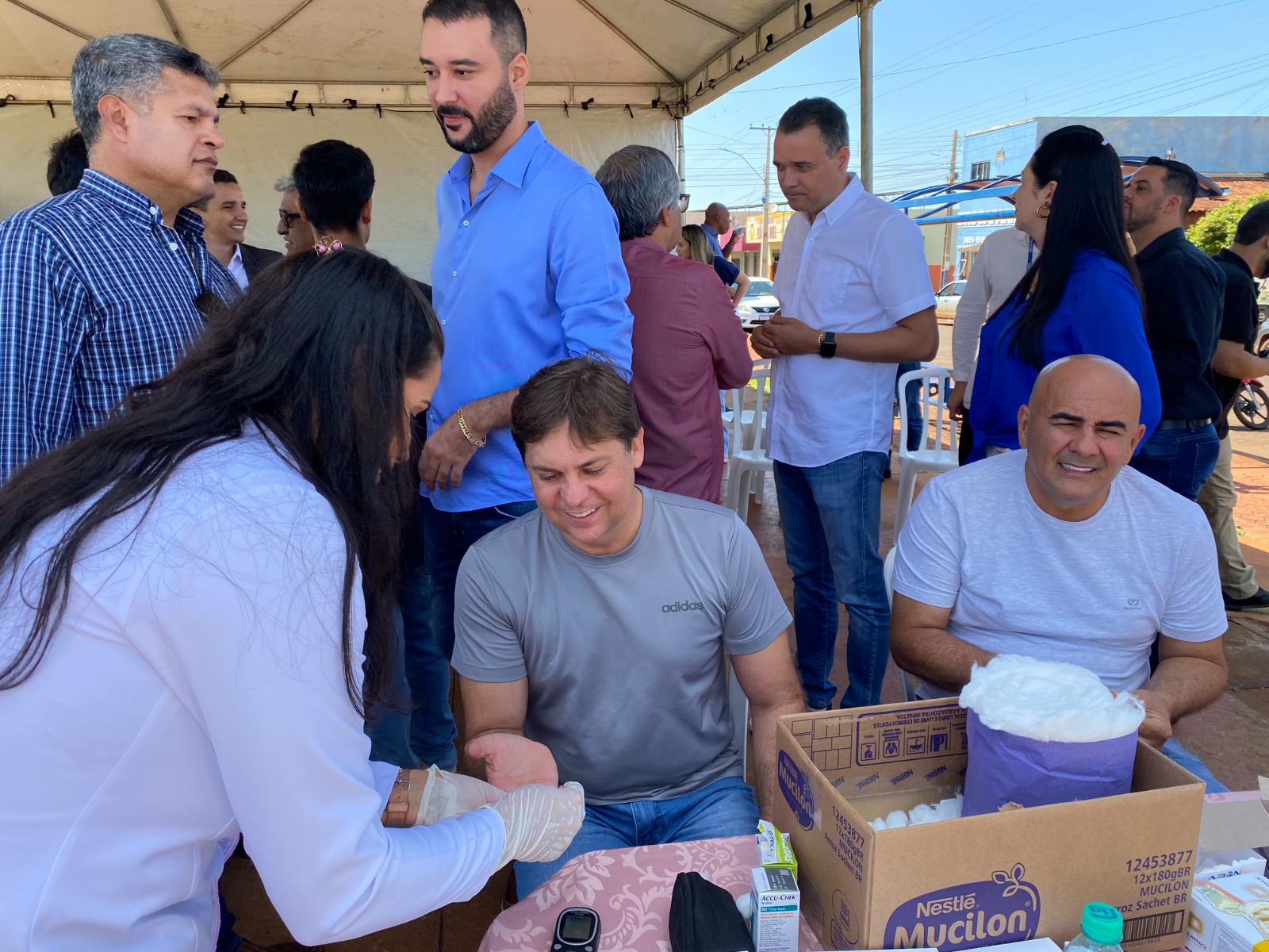 Presidente Bruno Peixoto e Paulo Cezar Martins participam de ação social em QuirinópolisA