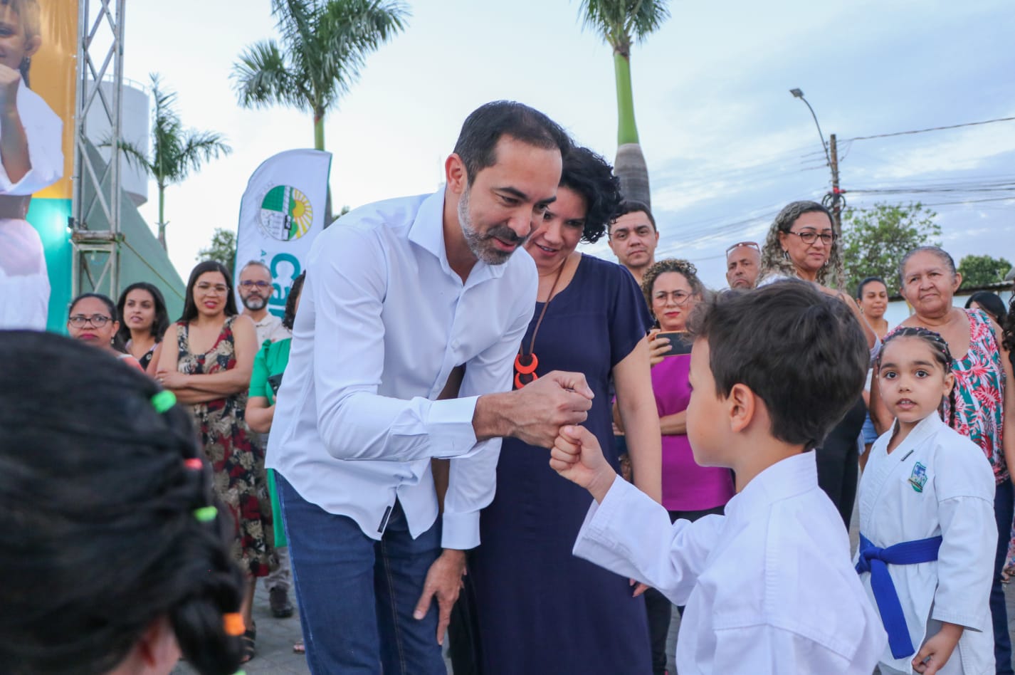 Cerimônia de troca de faixa reúne centenas de atletas do karatê em Senador Canedo