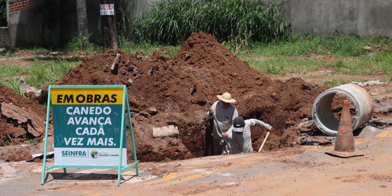 Prefeitura inicia reparos na rua 36, setor Anuar Auad